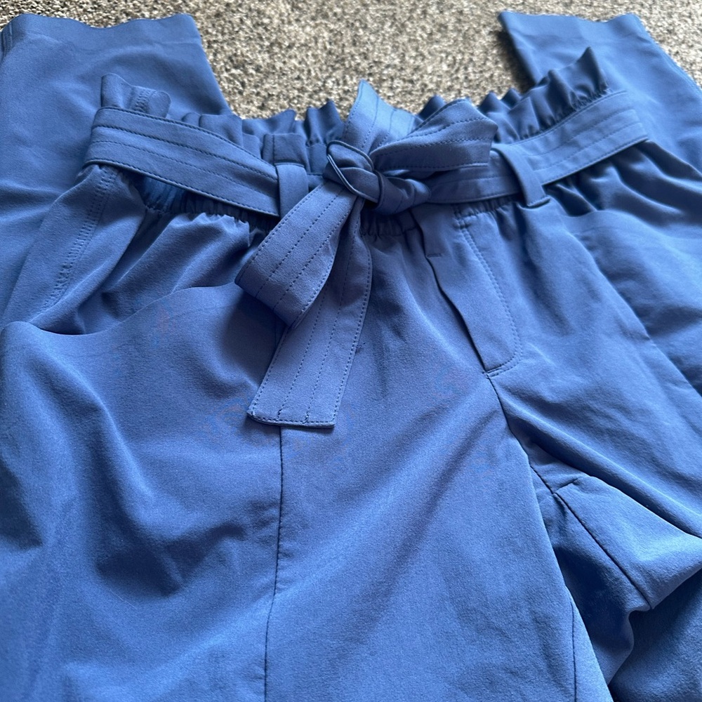 Athleta Women's Blue Skyline Paper-bag Waist Pants Size 2P - Picture 4 of 14